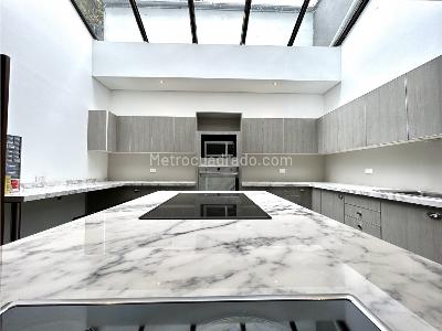 Casa de 5 alcobas en venta en Santa Ana Oriental, Bogotá, 872 m² · foto 14 de 20
