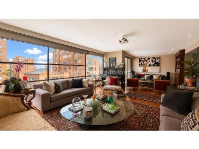Apartamento de 3 alcobas en venta en Chico, Bogotá, 226 m² · foto 2 de 20