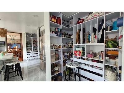 Apartamento de 3 alcobas en venta en Chico, Bogotá, 226 m² · foto 13 de 20