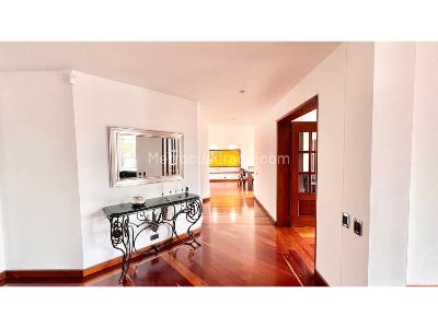 Apartamento de 5 alcobas en venta en San Patricio, Bogotá, 400 m² · foto 5 de 20
