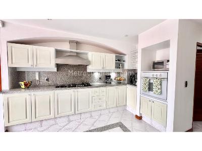Apartamento de 5 alcobas en venta en San Patricio, Bogotá, 400 m² · foto 13 de 20