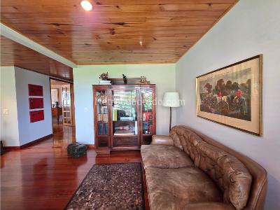 Apartamento de 4 alcobas en venta en San Patricio, Bogotá, 230 m² · foto 7 de 20
