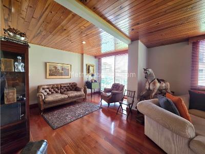 Apartamento de 4 alcobas en venta en San Patricio, Bogotá, 230 m² · foto 8 de 20