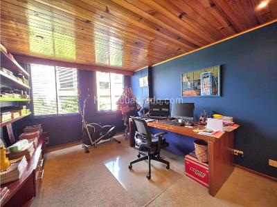 Apartamento de 4 alcobas en venta en San Patricio, Bogotá, 230 m² · foto 19 de 20