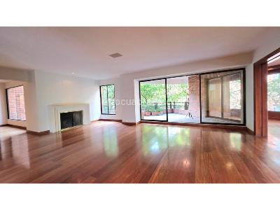 Apartamento de 4 alcobas en arriendo en La Cabrera, Bogotá, 400 m² · foto 2 de 20