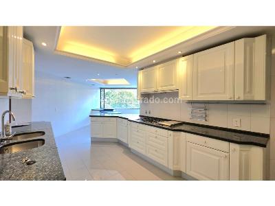 Apartamento de 4 alcobas en arriendo en La Cabrera, Bogotá, 400 m² · foto 11 de 20
