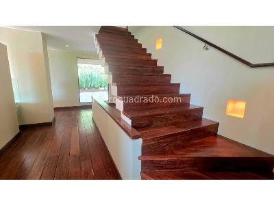 Apartamento de 3 alcobas en venta en Chico, Bogotá, 500 m² · foto 2 de 20