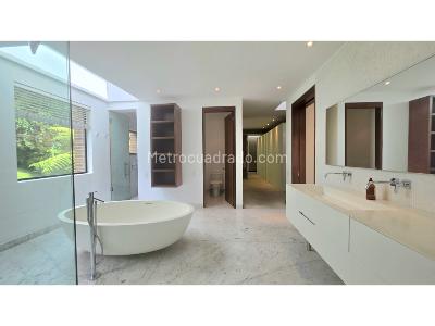Apartamento de 3 alcobas en venta en Chico, Bogotá, 500 m² · foto 7 de 20