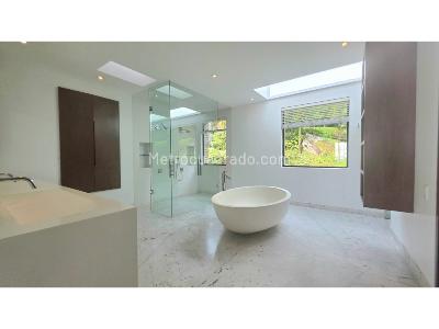 Apartamento de 3 alcobas en venta en Chico, Bogotá, 500 m² · foto 8 de 20