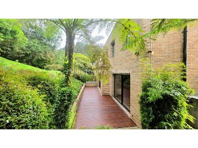 Apartamento de 3 alcobas en venta en Chico, Bogotá, 500 m² · foto 17 de 20