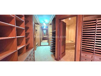Apartamento de 3 alcobas en arriendo en La Cabrera, Bogotá, 320 m² · foto 16 de 19