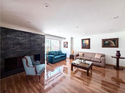 Apartamento de 3 alcobas en venta en San Patricio, Bogotá, 210 m² · foto 4 de 20