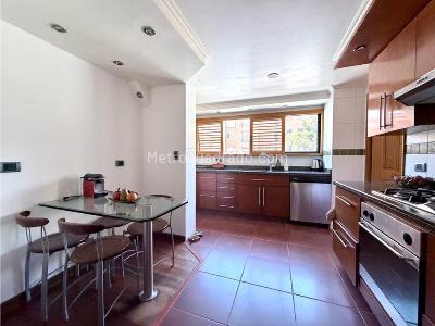 Apartamento de 3 alcobas en venta en San Patricio, Bogotá, 210 m² · foto 7 de 20