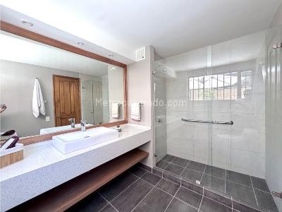 Apartamento de 3 alcobas en venta en San Patricio, Bogotá, 210 m² · foto 14 de 20