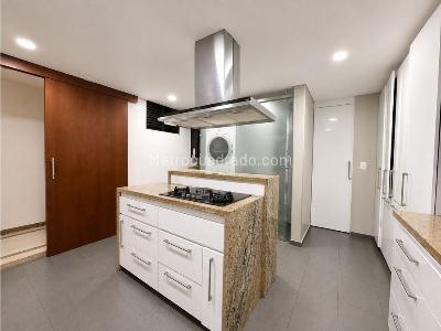 Apartamento en venta en Santa Barbara, Bogotá · foto 4 de 14