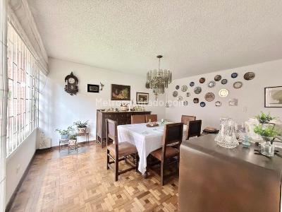 Casa de 4 alcobas en venta en Santa Paula, Bogotá, 170 m² · foto 7 de 14
