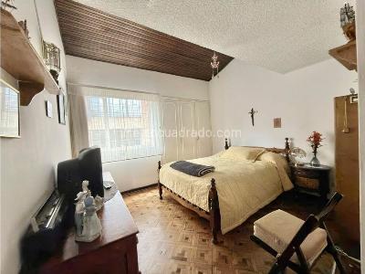 Casa de 4 alcobas en venta en Santa Paula, Bogotá, 170 m² · foto 8 de 14