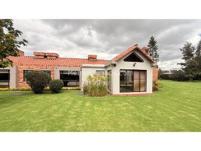 Casa de 4 alcobas en venta en Serrezuela, Mosquera, 460 m² · foto 2 de 20
