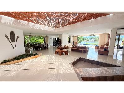 Casa de 4 alcobas en venta en Lagos Del Peñon, Girardot, 363 m² · foto 5 de 20