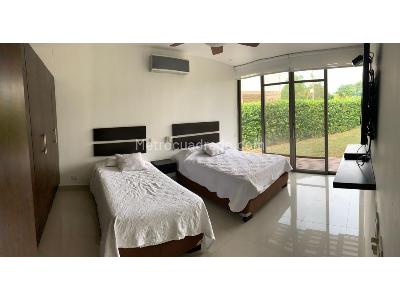 Casa de 4 alcobas en venta en Lagos Del Peñon, Girardot, 363 m² · foto 12 de 20