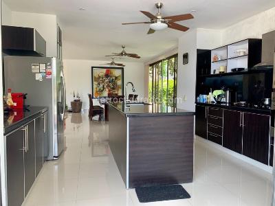 Casa de 4 alcobas en venta en Lagos Del Peñon, Girardot, 363 m² · foto 18 de 20