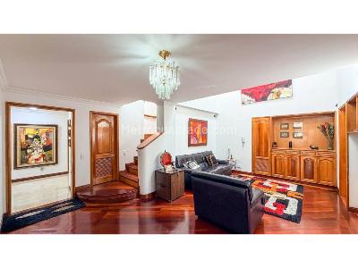 Apartamento de 4 alcobas en venta en Santa Barbara, Bogotá, 315 m² · foto 4 de 19