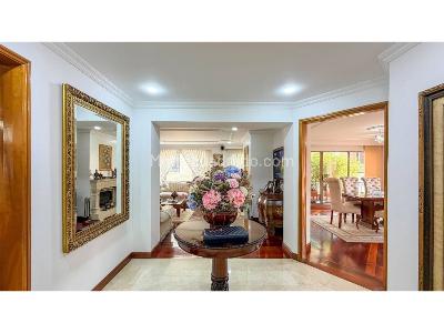 Apartamento de 4 alcobas en venta en Santa Barbara, Bogotá, 315 m² · foto 10 de 19