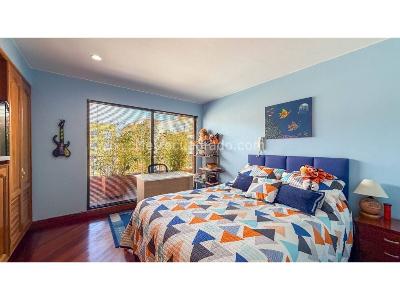Apartamento de 4 alcobas en venta en Santa Barbara, Bogotá, 315 m² · foto 15 de 19