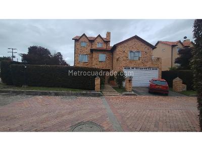 Casa de 4 alcobas en venta en La Balsa, Chía, 415 m² · foto 2 de 17