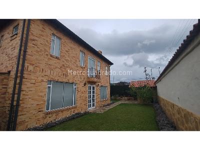 Casa de 4 alcobas en venta en La Balsa, Chía, 415 m² · foto 3 de 17
