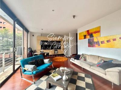 Apartaestudio en venta en Chico, Bogotá, 80 m² · foto 2 de 11