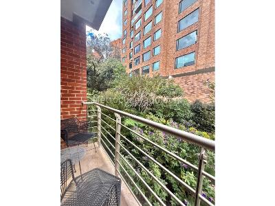Apartaestudio en venta en Chico, Bogotá, 80 m² · foto 3 de 11