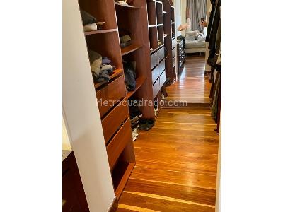 Apartamento de 3 alcobas en venta en Los Rosales, Bogotá, 250 m² · foto 12 de 18