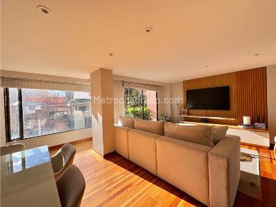 Apartamento de 3 alcobas en venta en Los Rosales, Bogotá, 145 m² · foto 3 de 20