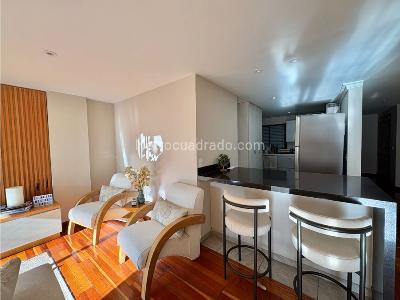 Apartamento de 3 alcobas en venta en Los Rosales, Bogotá, 145 m² · foto 4 de 20