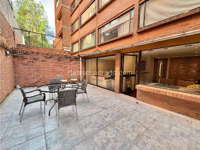 Apartamento de 3 alcobas en venta en Los Rosales, Bogotá, 145 m² · foto 12 de 20