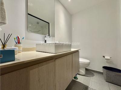 Apartamento de 3 alcobas en venta en Los Rosales, Bogotá, 145 m² · foto 14 de 20