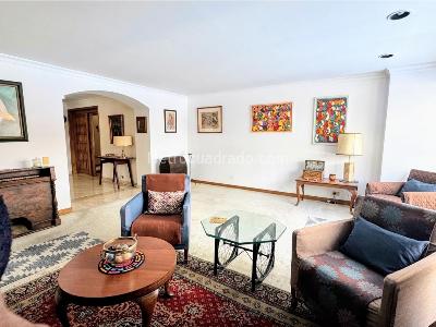 Apartamento en venta en San Patricio, Bogotá · foto 2 de 19