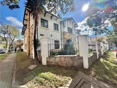 Casa de 5 alcobas en venta en Teusaquillo, Bogotá, 472 m² · foto 2 de 20