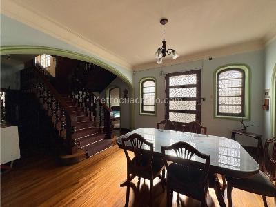 Casa de 5 alcobas en venta en Teusaquillo, Bogotá, 472 m² · foto 8 de 20