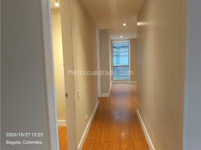 Apartamento de 3 alcobas en arriendo en Santa Barbara, Bogotá, 141 m² · foto 8 de 20