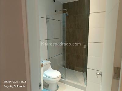 Apartamento de 3 alcobas en arriendo en Santa Barbara, Bogotá, 141 m² · foto 10 de 20