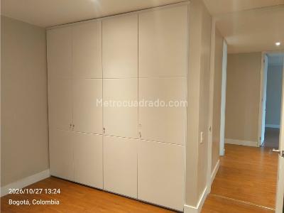 Apartamento de 3 alcobas en arriendo en Santa Barbara, Bogotá, 141 m² · foto 16 de 20