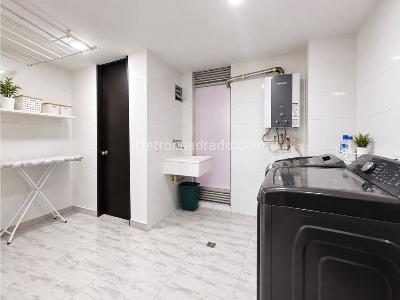 Apartamento de 3 alcobas en venta en Santa Barbara Cental, Bogotá, 125 m² · foto 15 de 15