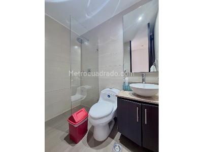 Apartamento de 3 alcobas en venta en Santa Barbara Cental, Bogotá, 125 m² · foto 6 de 15