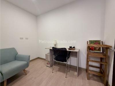 Apartamento de 3 alcobas en venta en Santa Barbara Cental, Bogotá, 125 m² · foto 7 de 15