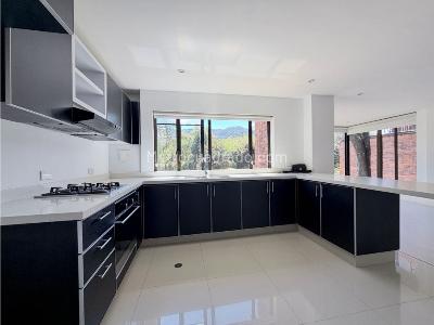 Apartamento de 2 alcobas en arriendo en La Carolina, Bogotá, 100 m² · foto 5 de 11