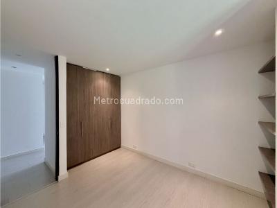 Apartamento de 2 alcobas en arriendo en La Carolina, Bogotá, 100 m² · foto 6 de 11