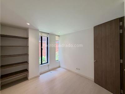 Apartamento de 2 alcobas en arriendo en La Carolina, Bogotá, 100 m² · foto 8 de 11