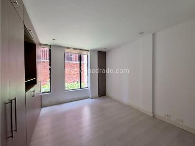 Apartamento de 2 alcobas en arriendo en La Carolina, Bogotá, 100 m² · foto 9 de 11